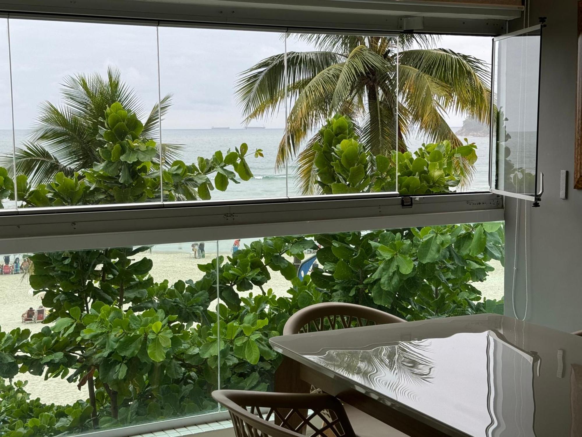 Apartamento Vista Para O Mar E Pe Na Areia グァルジャー エクステリア 写真
